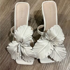 CECELIA NEW YORK Floral Appliqué Slide Sandals